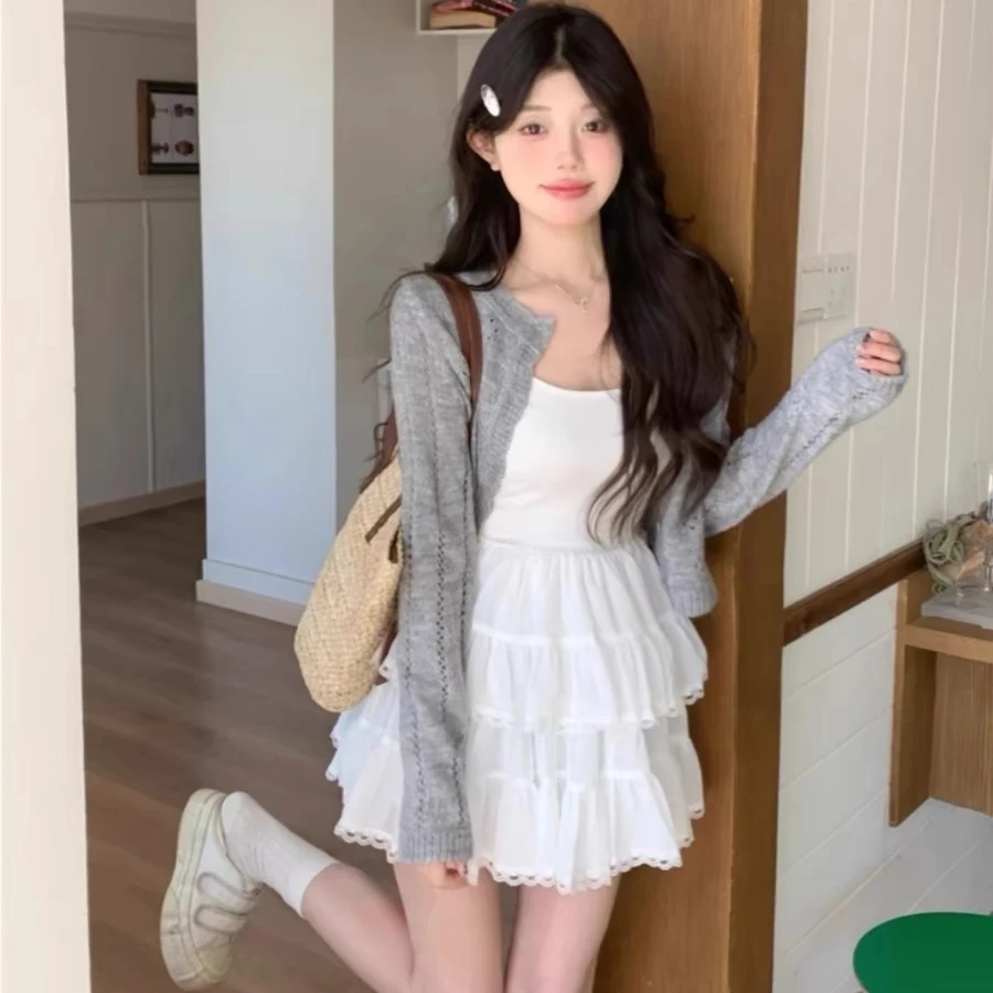 3j21-9797 温柔系纯欲白色吊带蕾丝蓬蓬裙