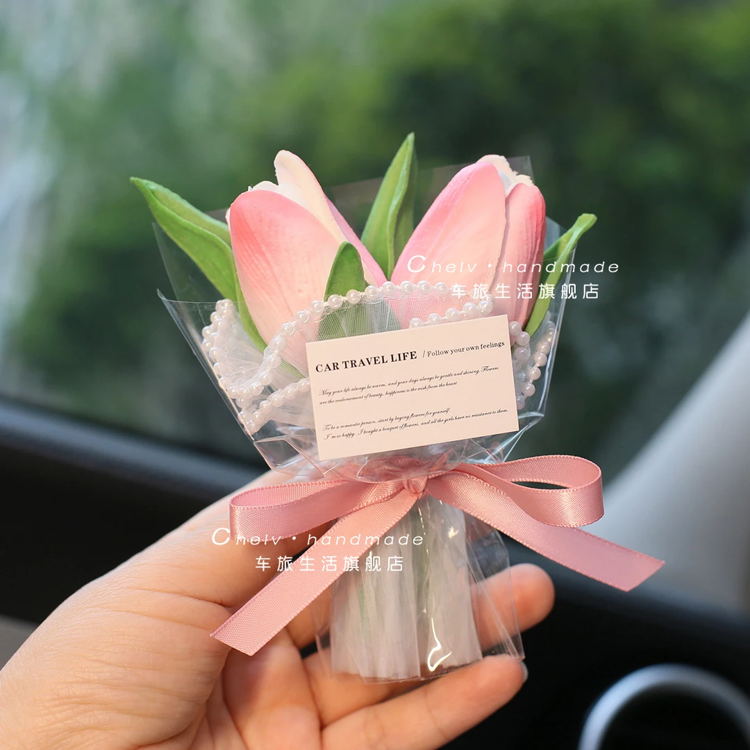 车旅生活郁金香花束车载香水香薰汽车空调出风口装饰车内饰品摆件