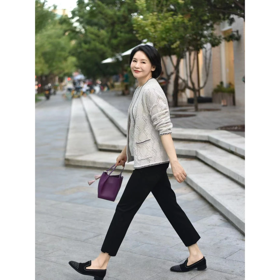 我是摩羯 干练女人 秋季新款进口氨纶四面弹双色斜纹小脚裤西裤