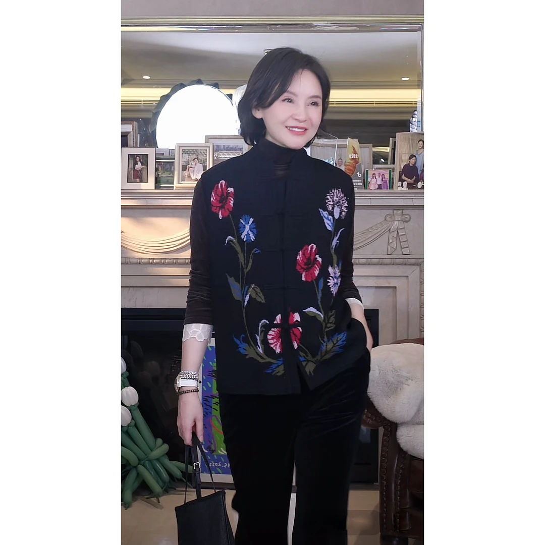 我是摩羯限量凤栖花新澳100及细美丽诺羊毛6色手绘提花新中式马甲