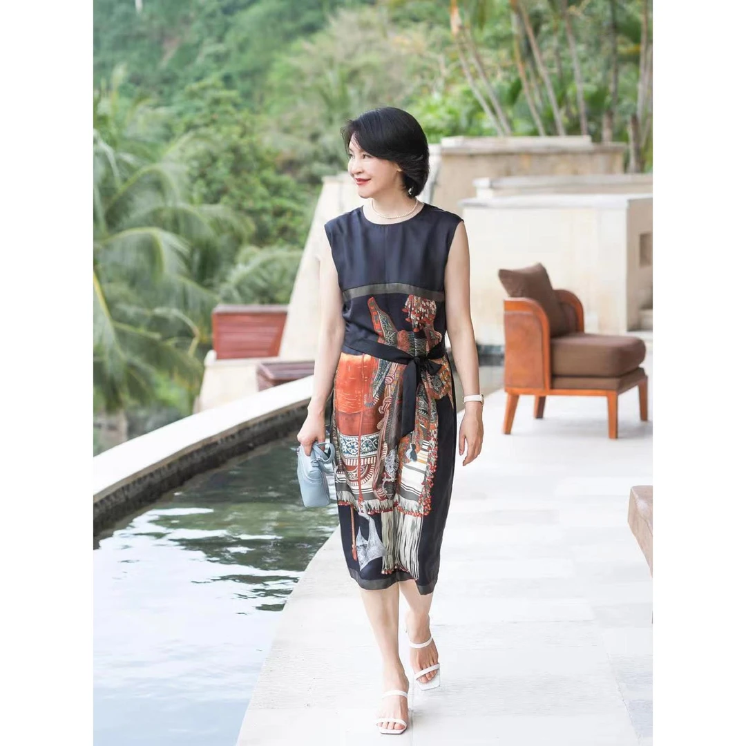 我是摩羯 定位印花图案22MM桑丝无袖直筒春夏气质百搭连衣裙