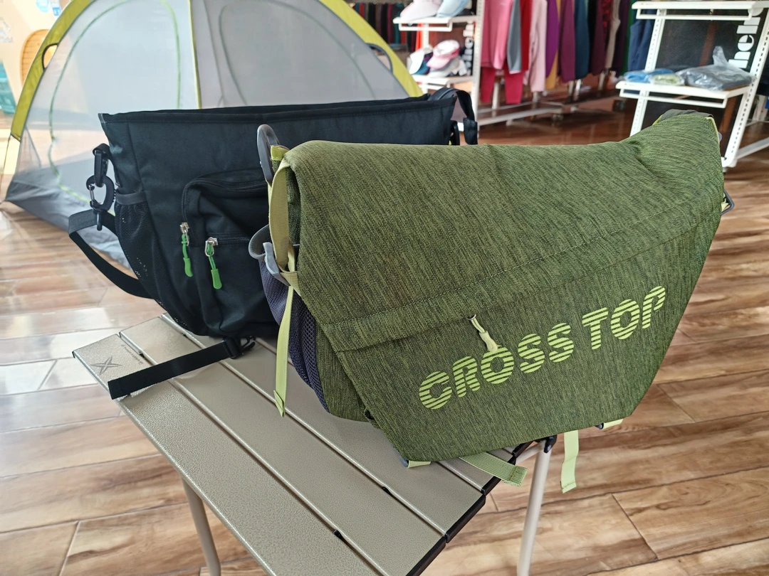 CROSSTOP大容量电脑挎包