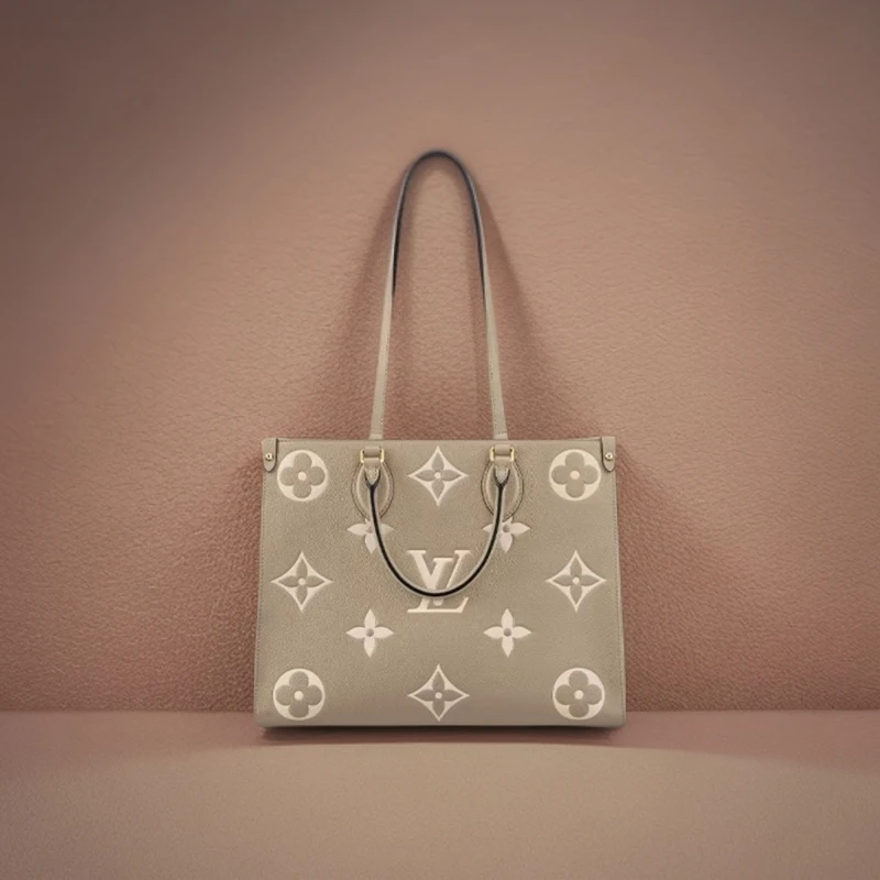 未使用 LouisVuitton/路易威登 on the go中号 大象灰托特