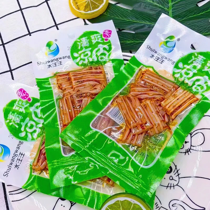 清爽凉皮爽口凉皮辣条8090小时候网红怀旧麻辣片休闲零食小吃礼包