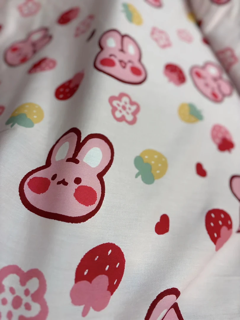 可爱（草莓兔）微瑕疵水洗棉纯棉斜纹亲肤舒适全棉透气儿童幼儿印花