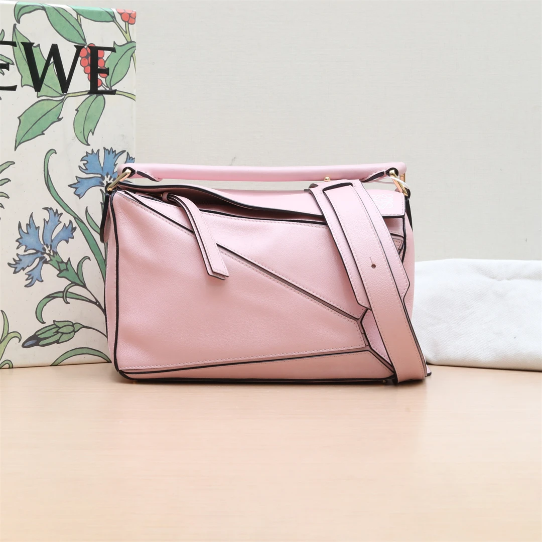 95新 LOEWE/罗意威 斜挎包 P234035968