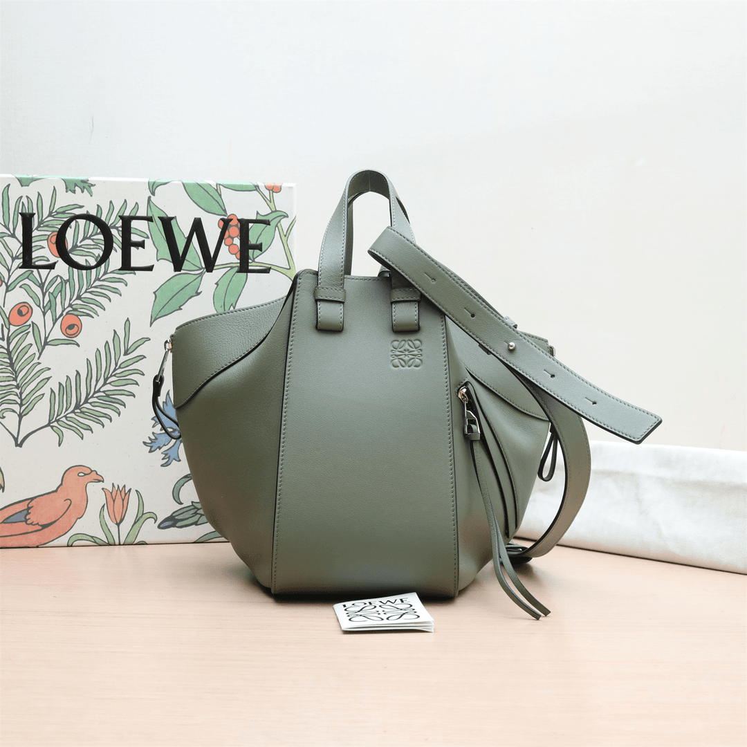 99新 LOEWE/罗意威 Hammock 单肩包 P224934779