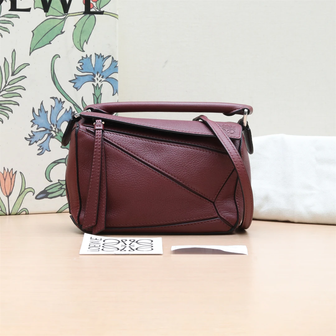 95新 LOEWE/罗意威 斜挎包 P234143260