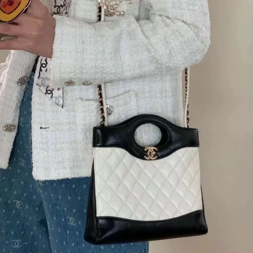 99新 Chanel/香奈儿 31Bag 斜挎包 22cm 黑白 漆皮芯片P244381829
