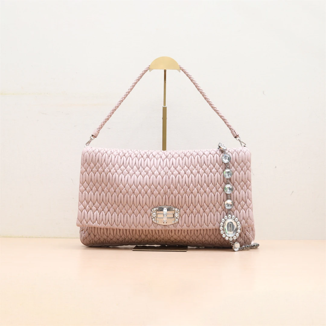 95新 MIU MIU/缪缪 MIUMIU褶皱 水晶宝石 单肩包 P224622187