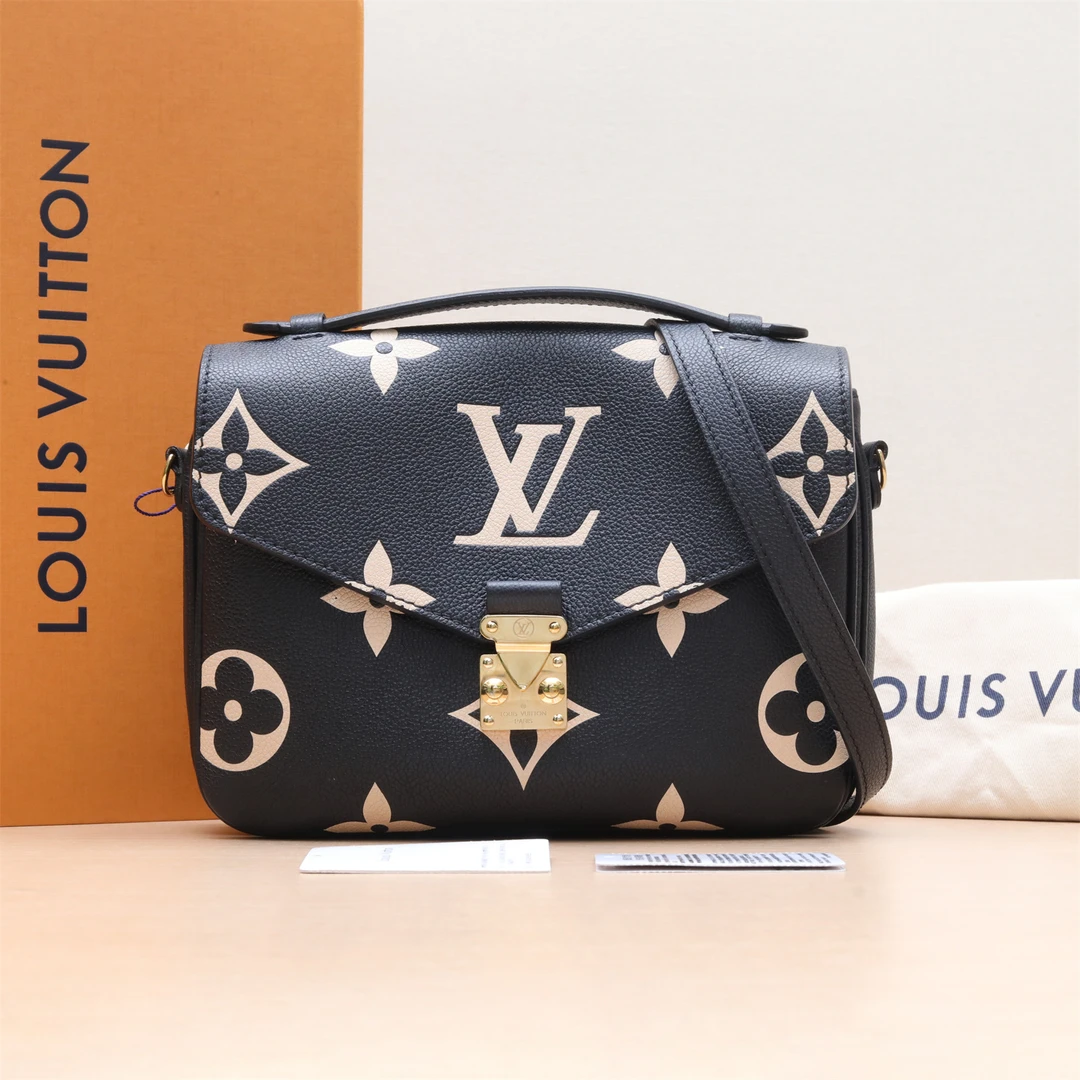 95新 LouisVuitton/路易威登 邮差包 黑色 单肩包 P243758534