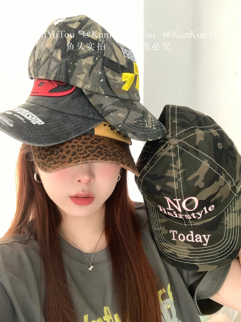 困困鱼头 豹纹迷彩字母刺绣软顶棒球帽ins韩国小众街头潮流鸭舌帽
