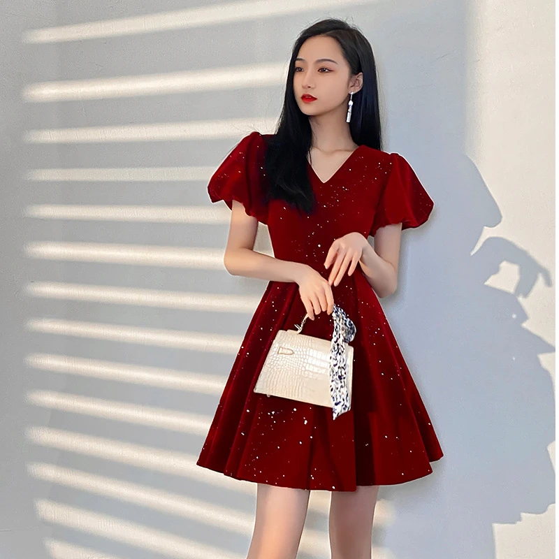 新娘敬酒服春夏薄款红色礼服订婚气质小个子短款小礼服简单大方