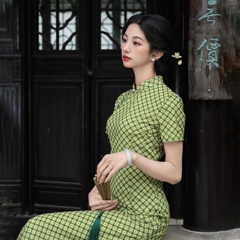 绿白花纹2024改良旗袍日常国风复古民国气质优雅斜襟立领中式旗袍