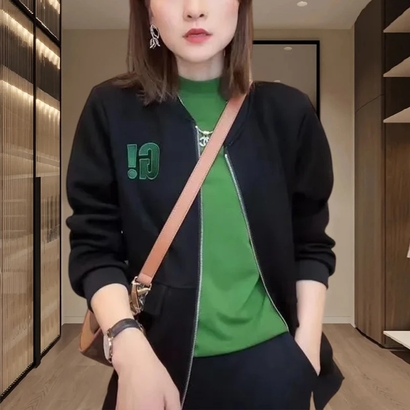 2025早春秋装爆款女士短外套女装新款棒球服开衫洋气休闲外套夹克