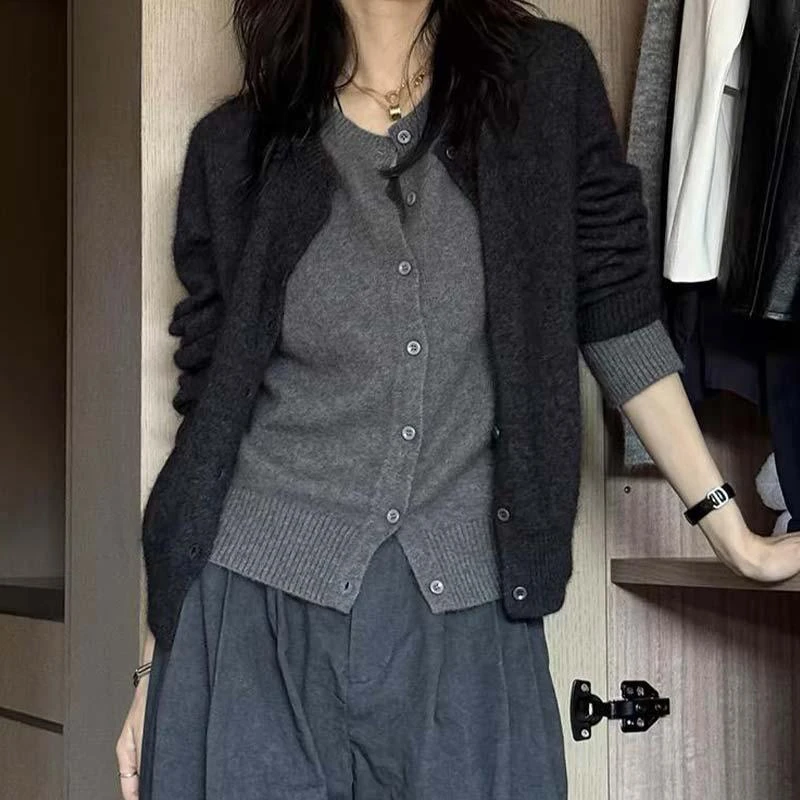 时尚设计感开衫假两件针织衫女2025年秋冬季新款气质毛衣百搭上衣