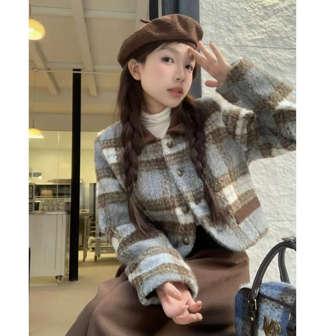 2024早春时尚外套新款小香风格子毛呢外套女冬新年呢子短外套上衣