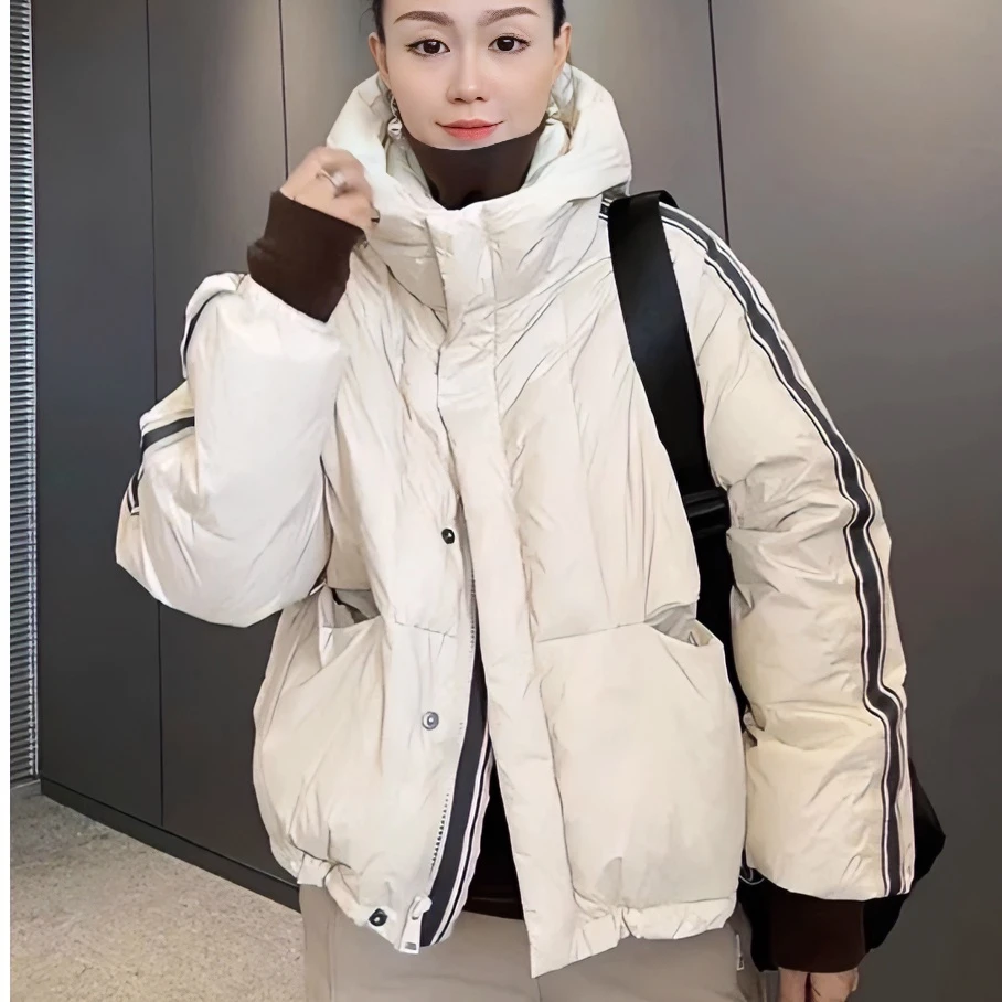 新款休闲欧货气质百搭潮流时尚简约设计韩版宽松连帽面包羽绒服