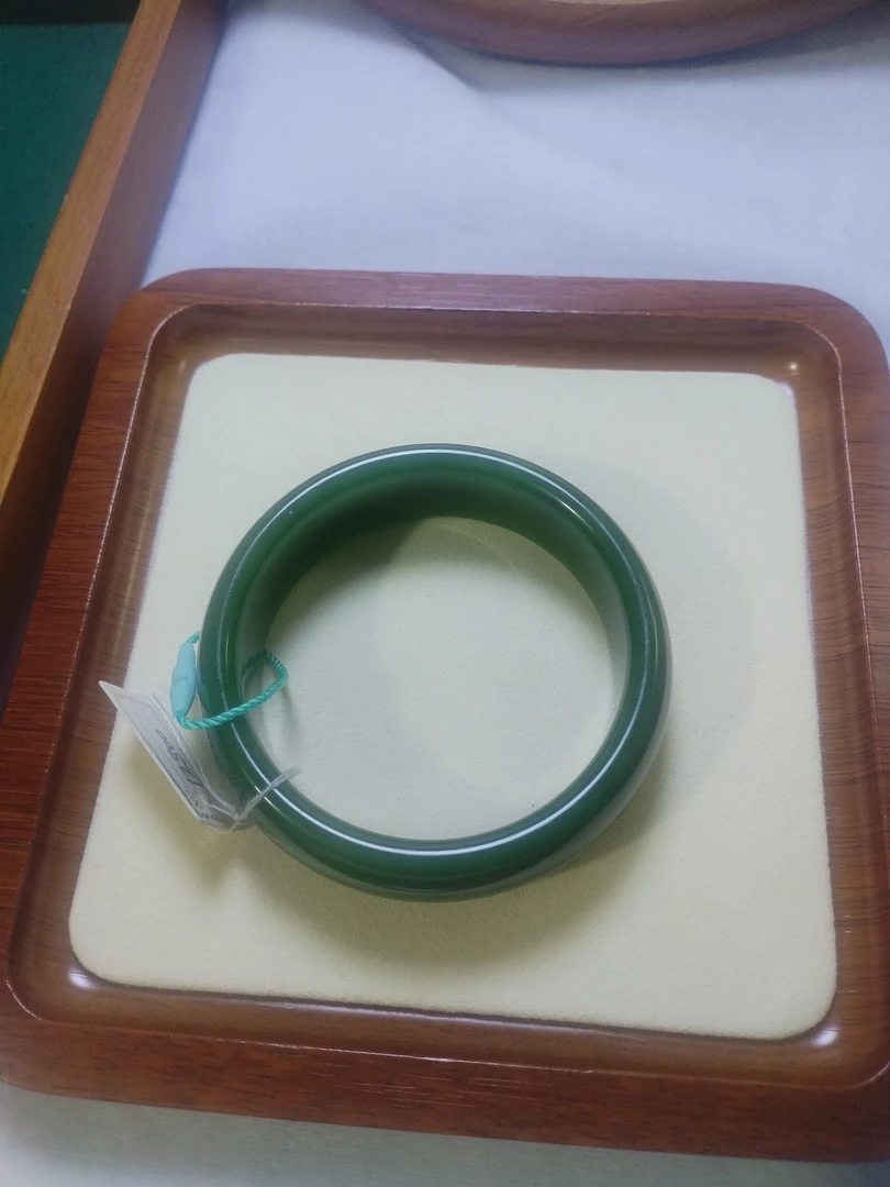 和田玉碧玉手镯精品