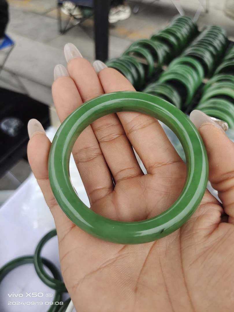 和田玉碧玉手镯精品