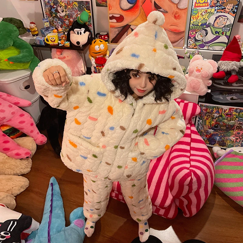 珊瑚绒睡衣女秋冬2024新款法兰绒加绒加厚保暖三层夹棉家居服套装