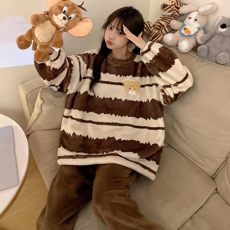 秋冬睡衣女2024年新款法兰绒珊瑚绒保暖加绒加厚大码家居服两件套