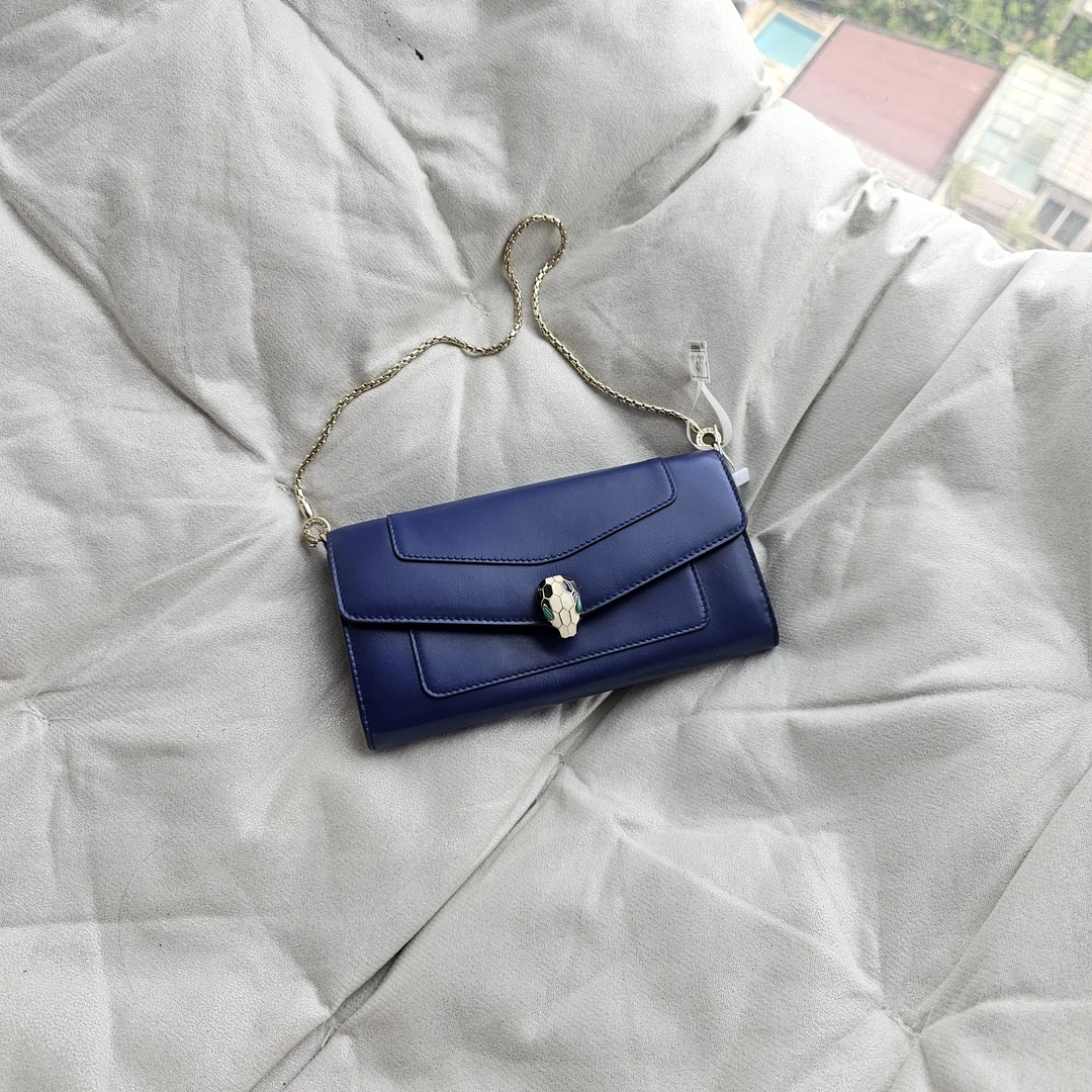 95新 BVLGARI/宝格丽 805525  宝格丽 蓝色链条woc单肩包