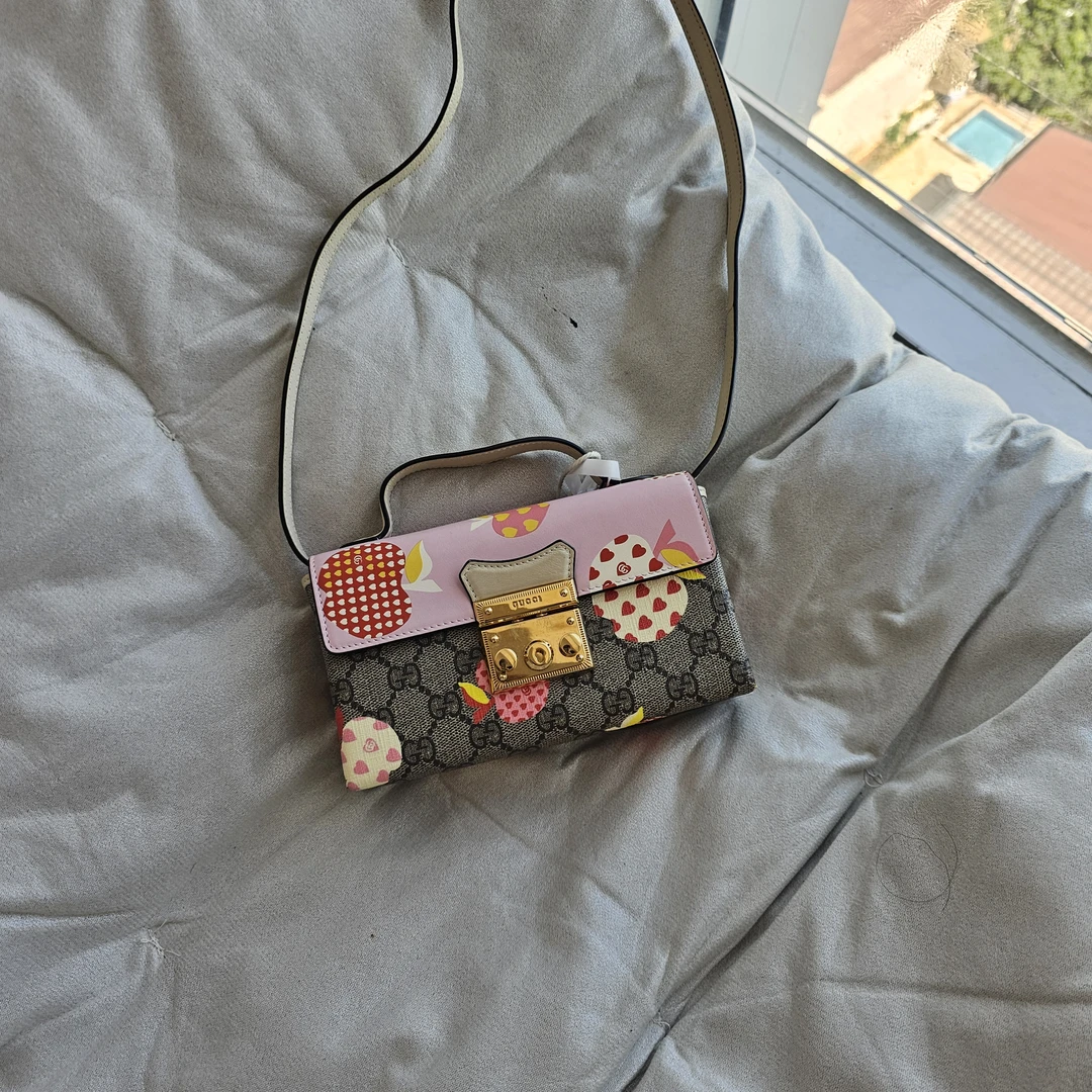 95新 GUCCI/古驰 805278 gucci 苹果padlock单肩包