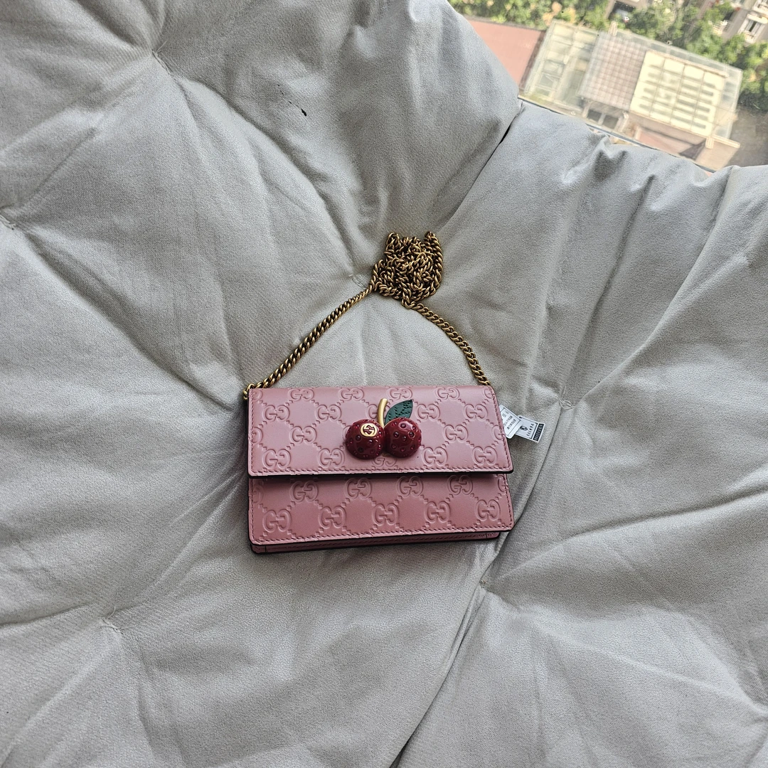 95新 GUCCI/古驰 802790  gucci 粉色压花樱桃单肩包