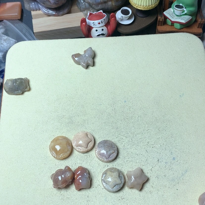 【闪购商品】硅化珊瑚（珊瑚玉）颈饰未镶嵌他*
