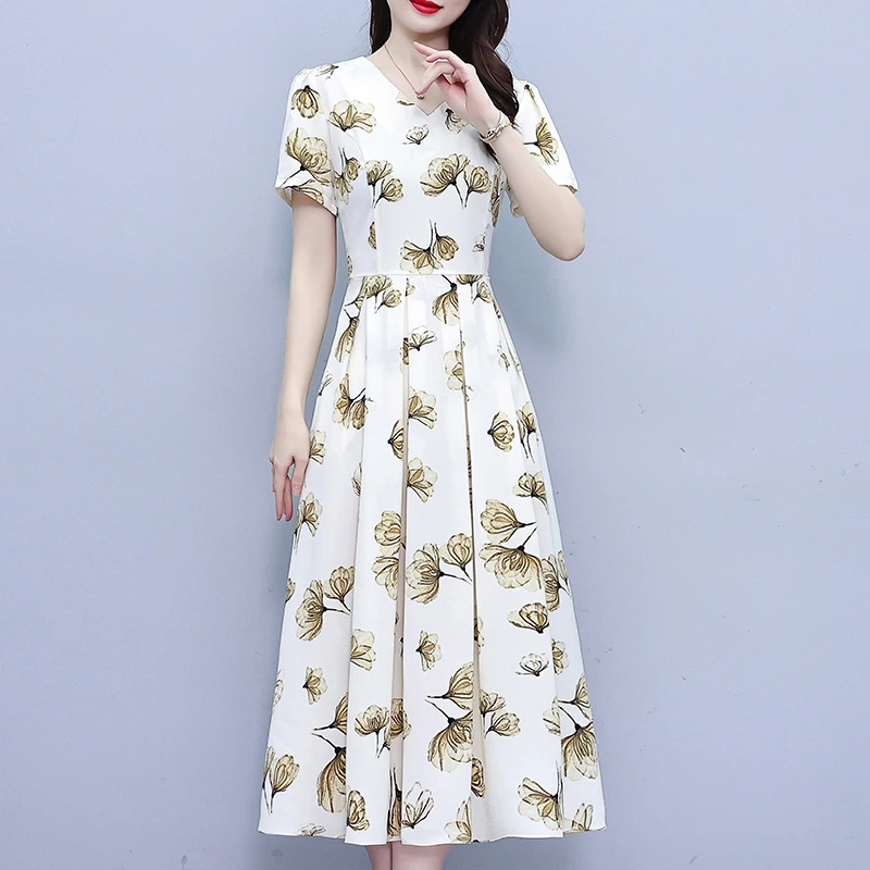 夏天雪纺连衣裙2024新款夏季女装中年洋气妈妈大码遮肚子显瘦裙子