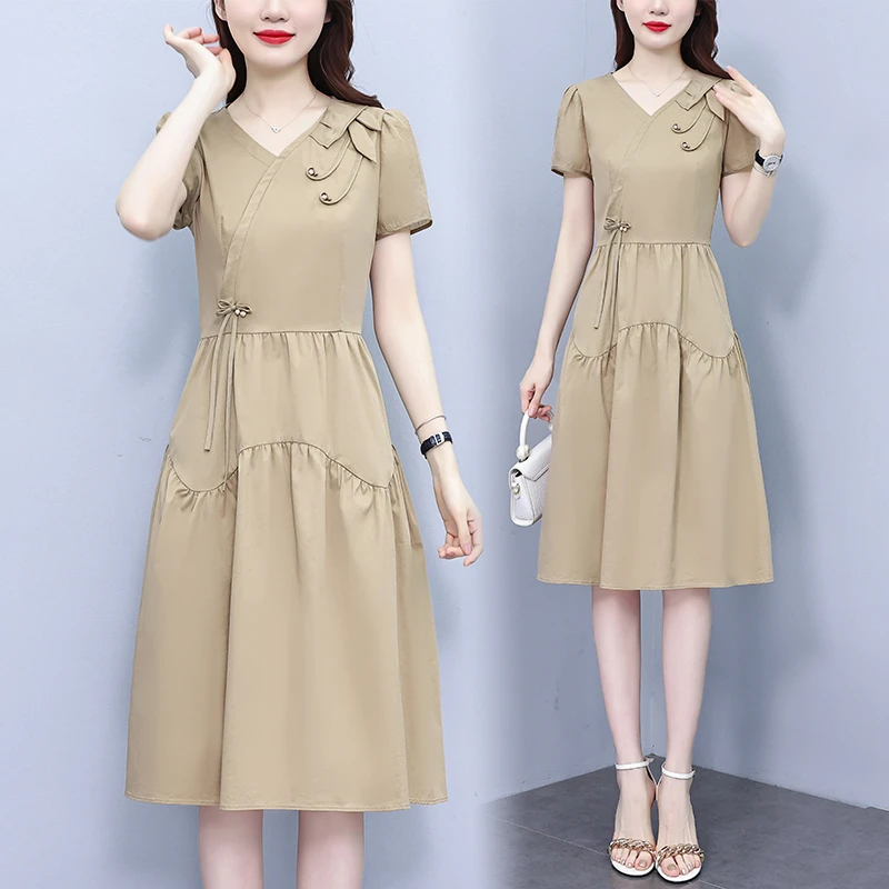 夏季时尚洋气连衣裙2025年新款大码收腰中年妈妈气质减龄显瘦裙子