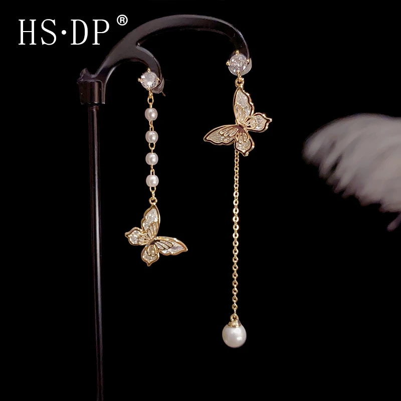 黄铜仿珍珠耳饰 潮款小众设计感气质名媛风不对称蝴蝶流苏耳坠