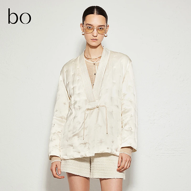 【达人专属】播时尚V领修饰脖颈羽绒服BDR3RD2138