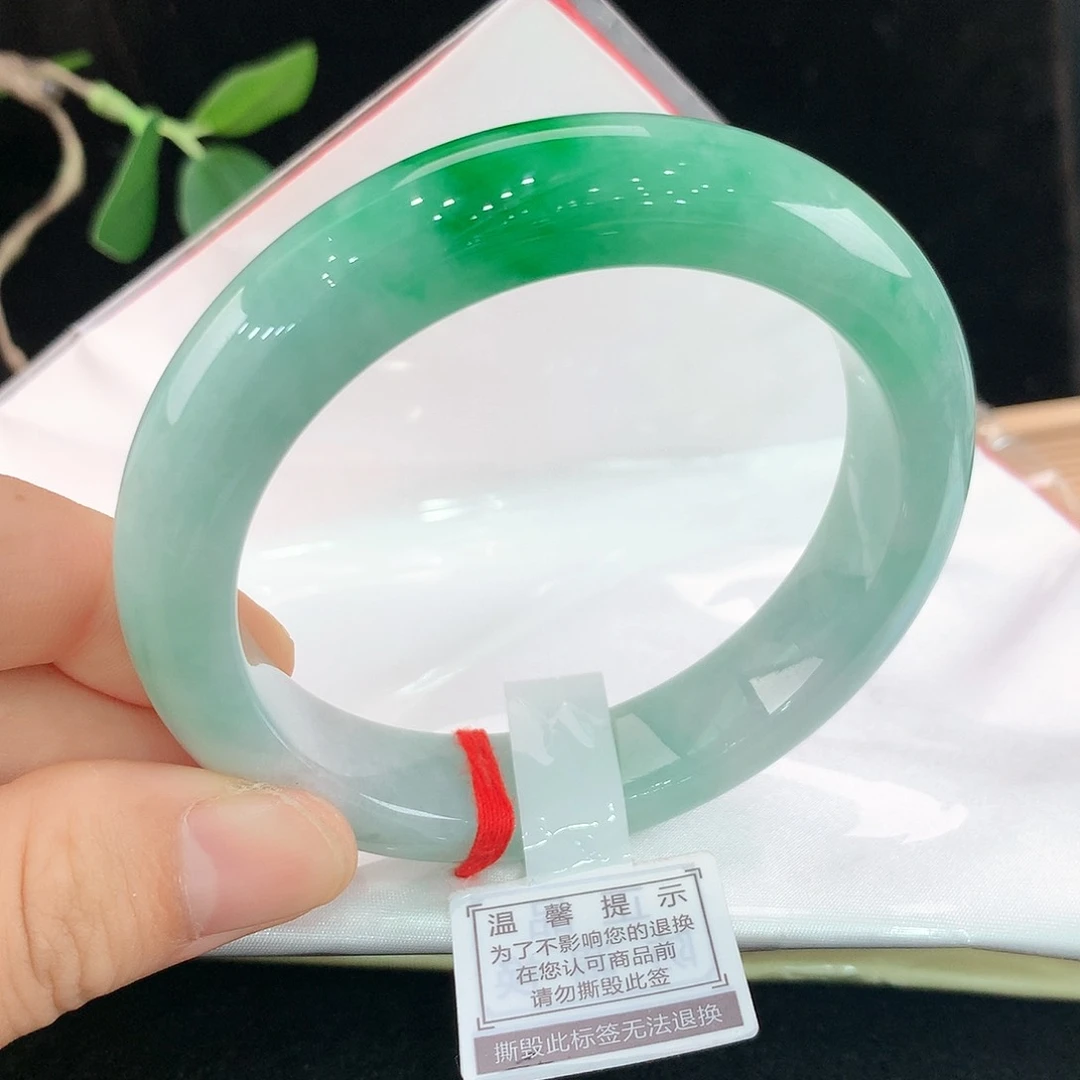 翡翠手镯未镶嵌111/0002