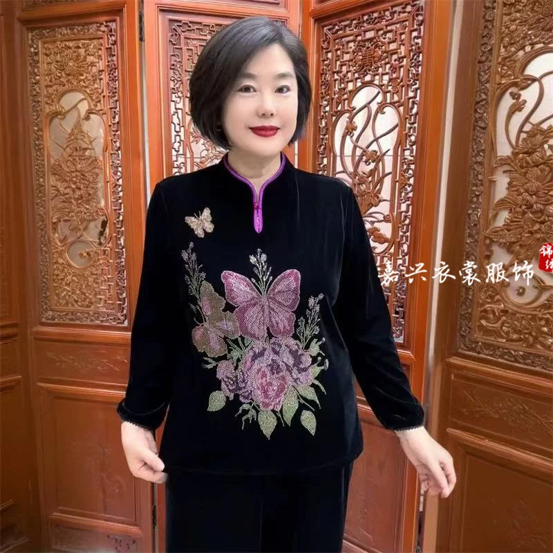 2025阔太太丝绒镶钻上衣女宽松遮肚洋气打底衫中老年妈妈T恤衫