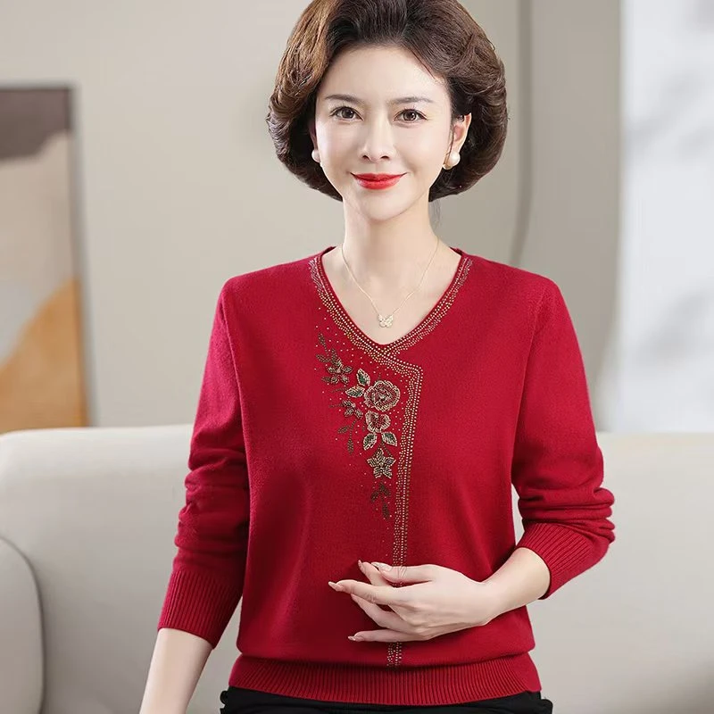 冬季中老年妈妈装v领国风烫钻串珠毛衣毛针织洋气贵气妈妈装斜襟