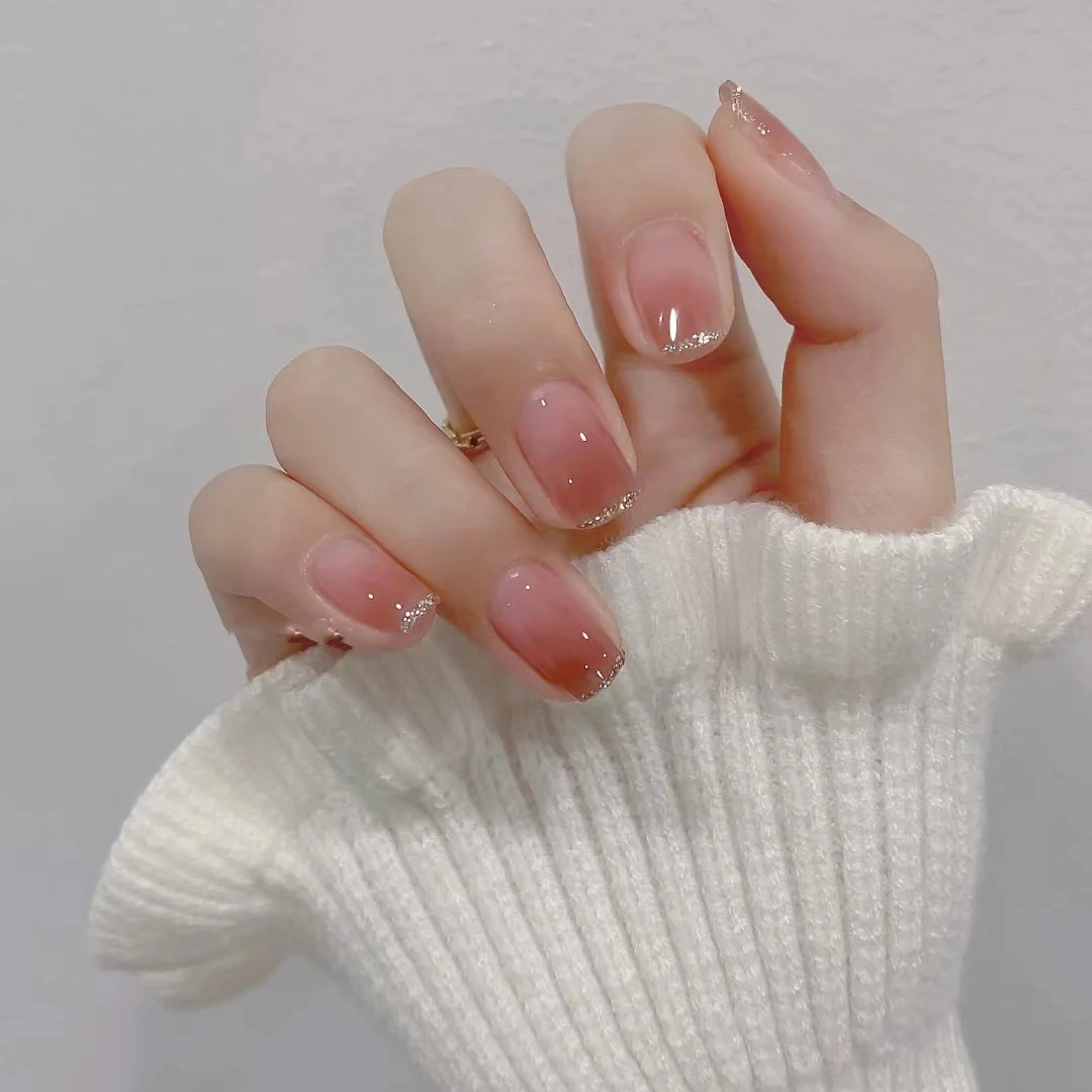 闪粉純欲氛围感纯手工穿戴甲2023新款裸透色显白显嫩定制美甲贴片