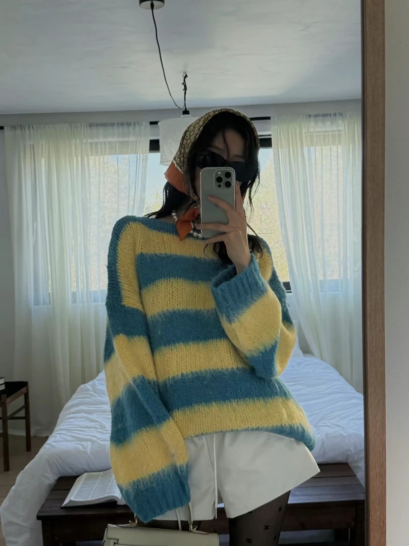 【直播间专属】椰妮韩国东大门2024秋冬新款宽松圆领条纹毛衣女