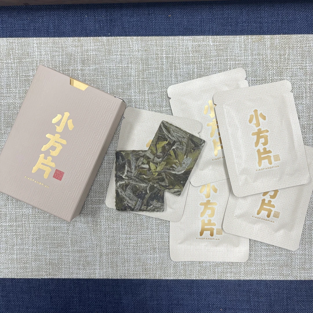 2023年福鼎白茶老树牡丹饼干-特级散茶压制