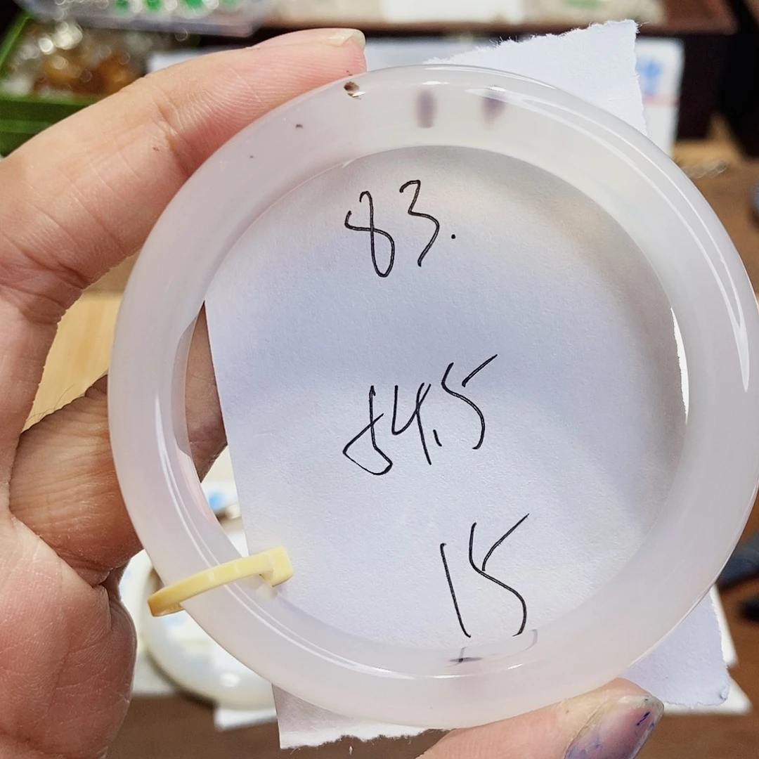 玛瑙/玉髓手镯未镶嵌83