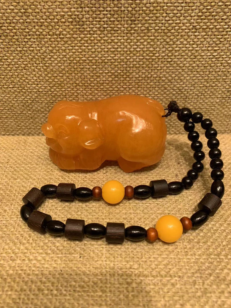 金猪手玩件。手把件