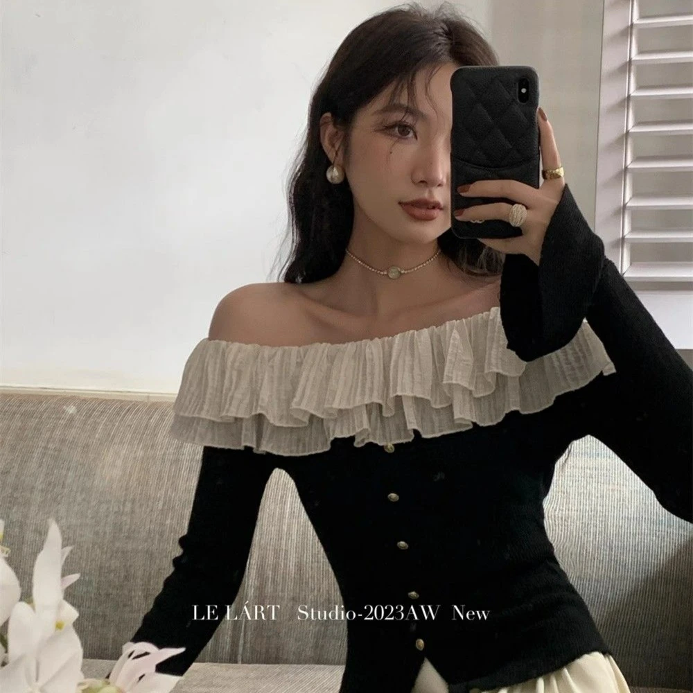 一字肩荷花边露肩上衣撞色2025秋季女新款法式纯欲纽扣修身针织衫