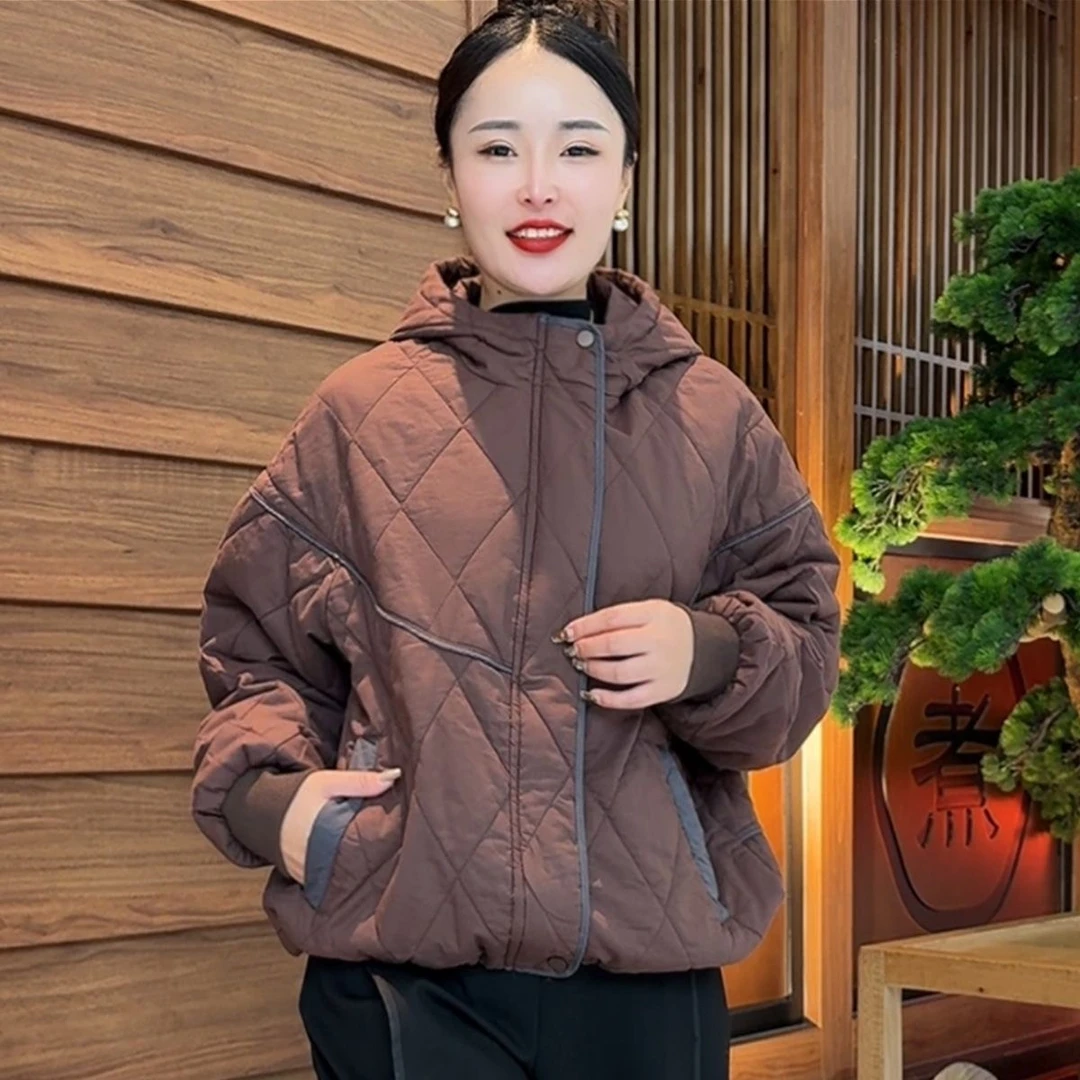 20244年秋冬新款加肥加大棉服宽松休闲女外套舒适减龄帽款上衣