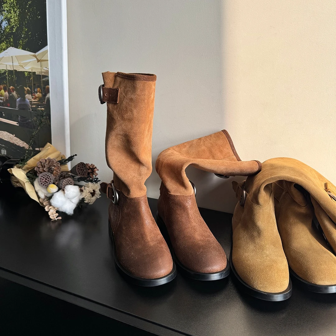 【美靴专家】棕色高筒长靴胖mm粗腿2024秋冬新款磨砂牛皮复古堆堆靴