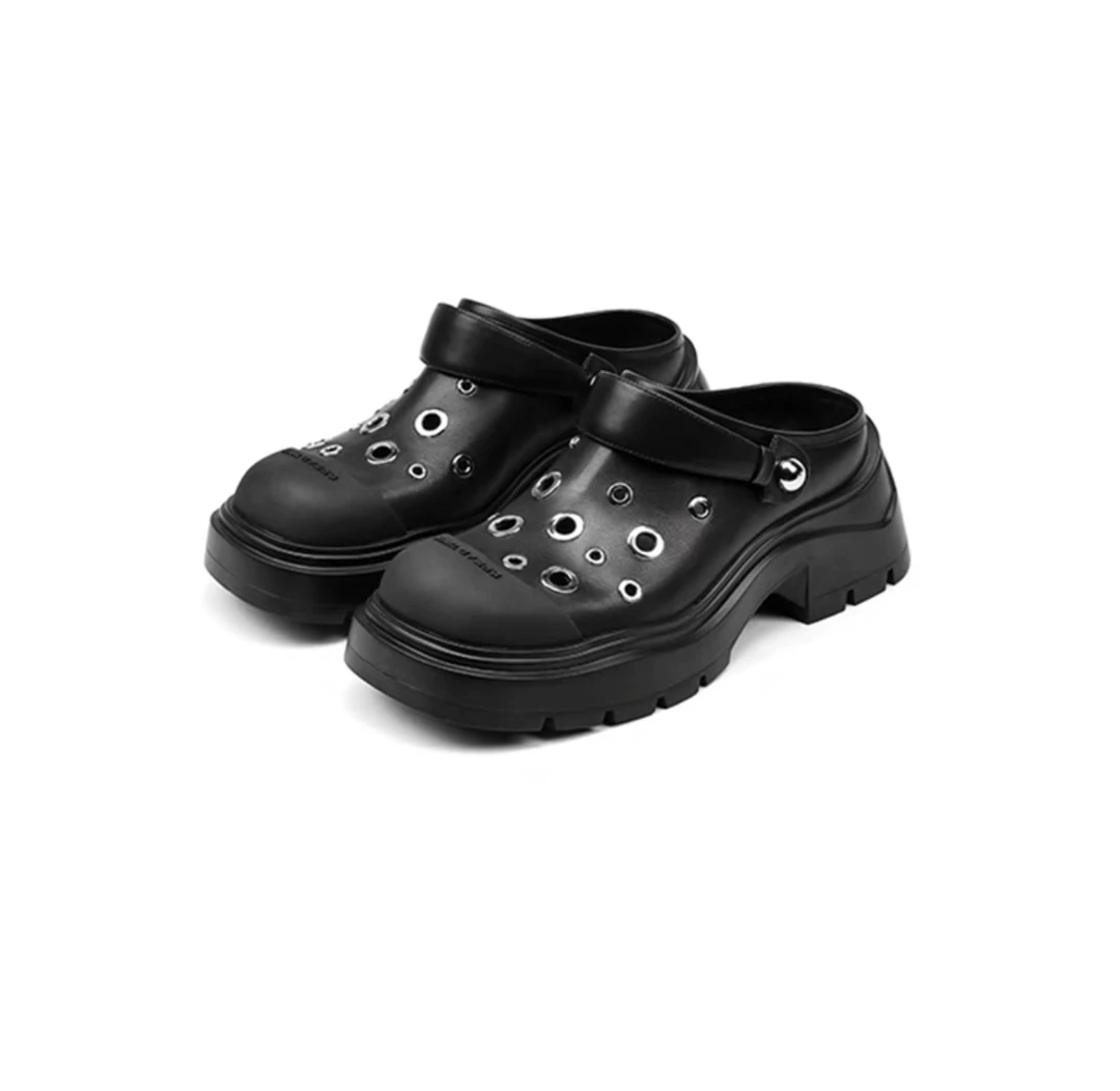 方枪枪同款BREADTREE 面包树24新款小众金属钉孔厚底洞洞鞋凉拖女