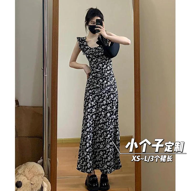 150小矮个子茶歇法式碎花连衣裙女收腰飞袖吊带a字中长款xs显高夏