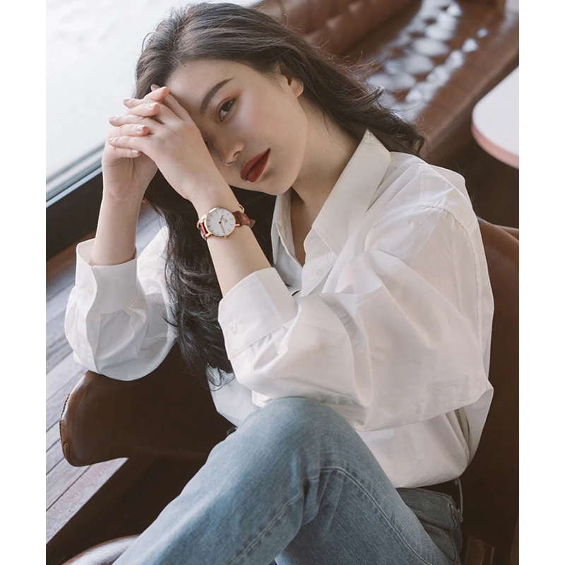 港风气质白色衬衫女2025年新款洋气时尚高级感叠穿宽松慵懒风上衣