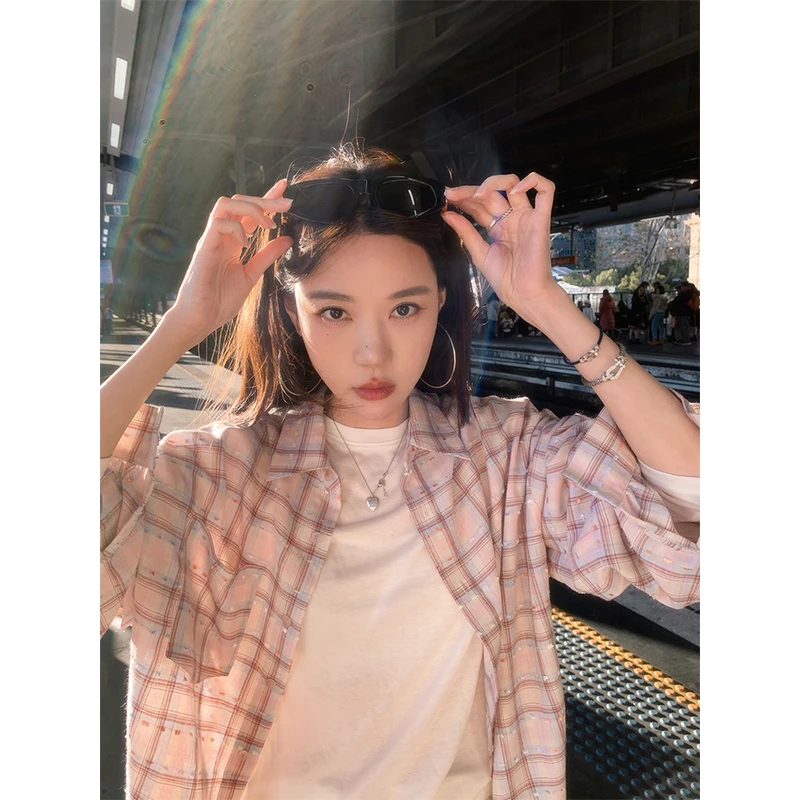 韩系休闲百搭粉格织带衬衫女春季新款设计感宽松显瘦翻领长袖上衣