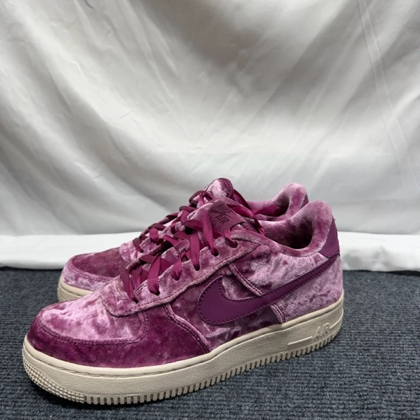 af1紫罗兰 38.5码 非常新 鞋底满星